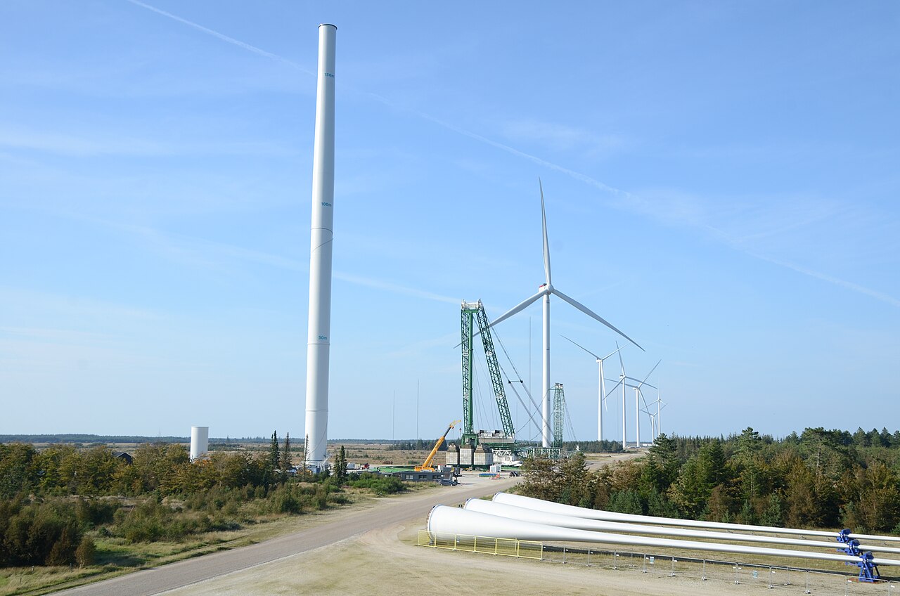 Wind Turbine Graveyards: The Dirty Secret Buried in Americas Heartland