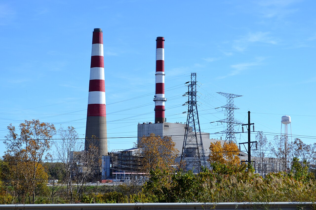 AI’s Dirty Secret: How Big Tech Is Keeping Coal Plants Alive to Power the Artificial Intelligence Boom