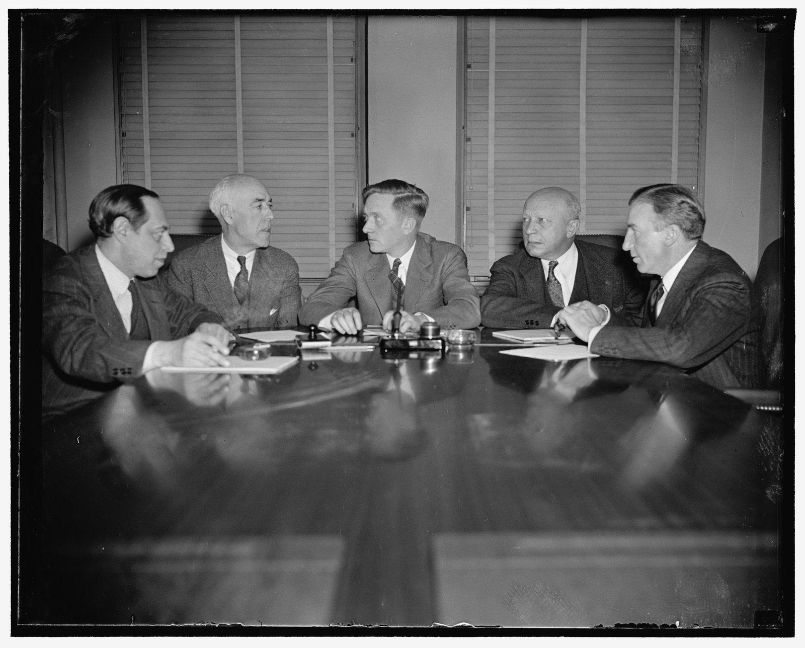 The U.S. Securities and Exchange Commission, Washington, D.C., 1938 (Library of Congress, public domain).