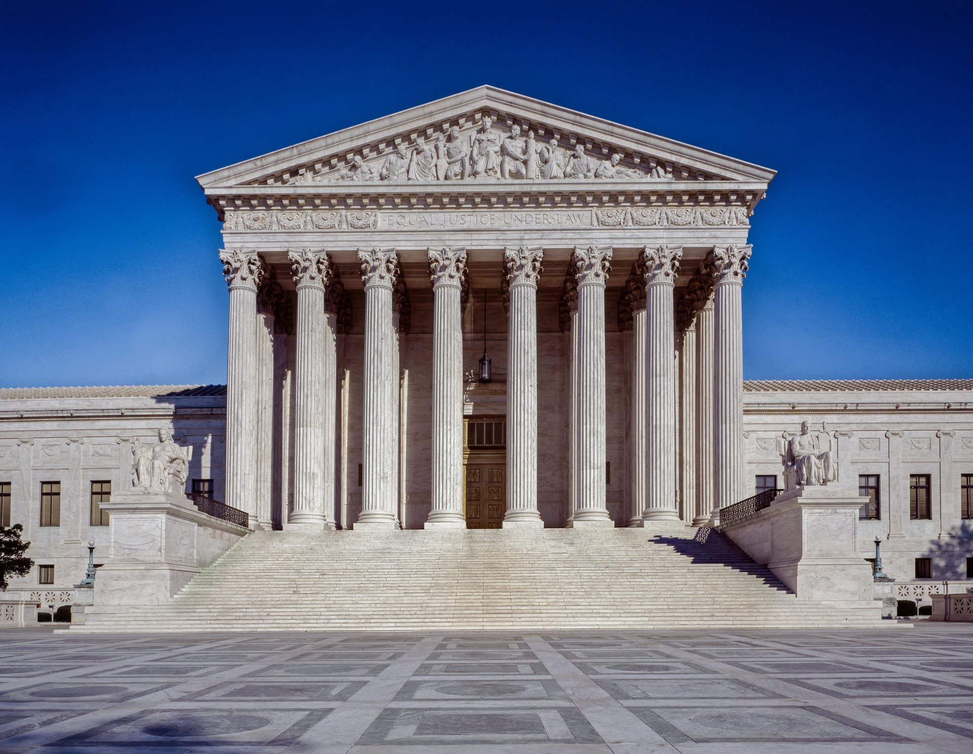 supreme-court-building-week-in-review The United States Supreme Court building in Washington, D.C.